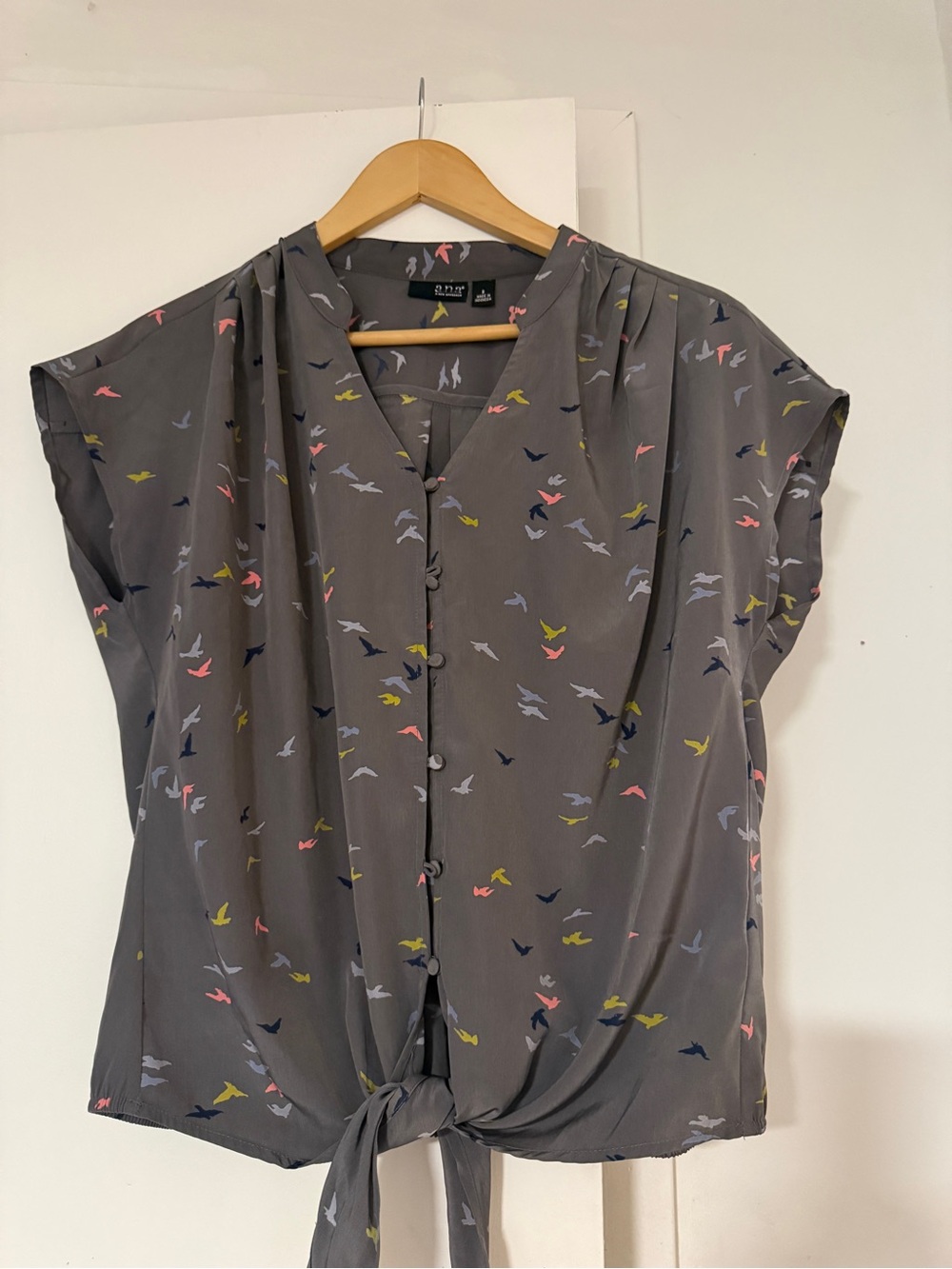 a.n.a Gray V-Neck Tie-Front Blouse with Multicolor Bird Print
